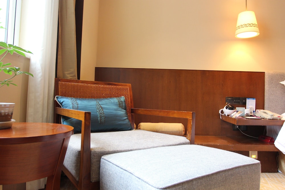 Crowne Plaza Yading 17/81