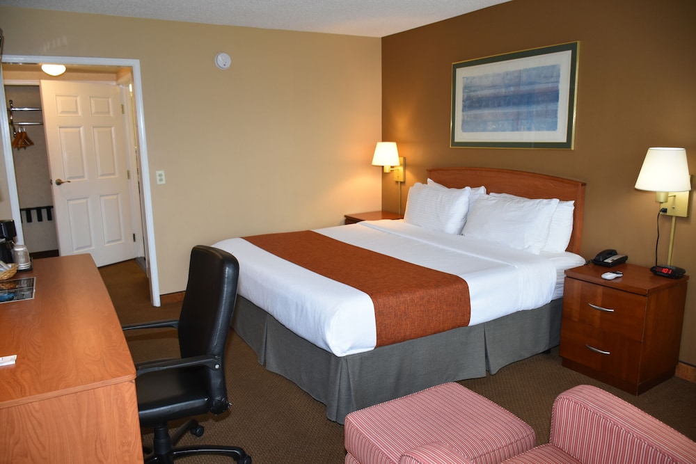 DELUXE, KING BED, ACCESSIBLE