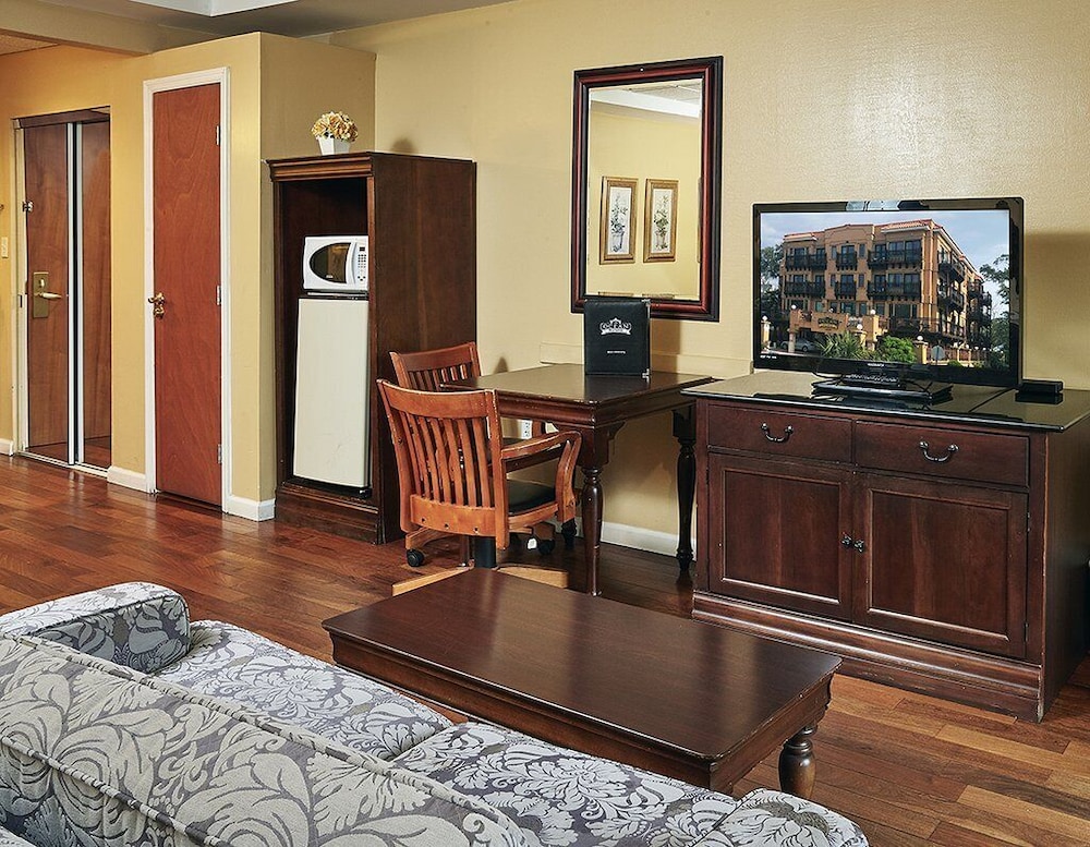 Ocean Inn and Suites 42/72