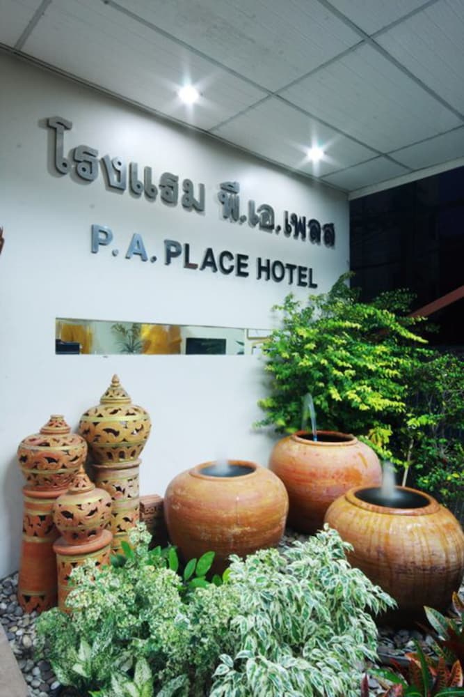 P.A. Place Hotel 27/38