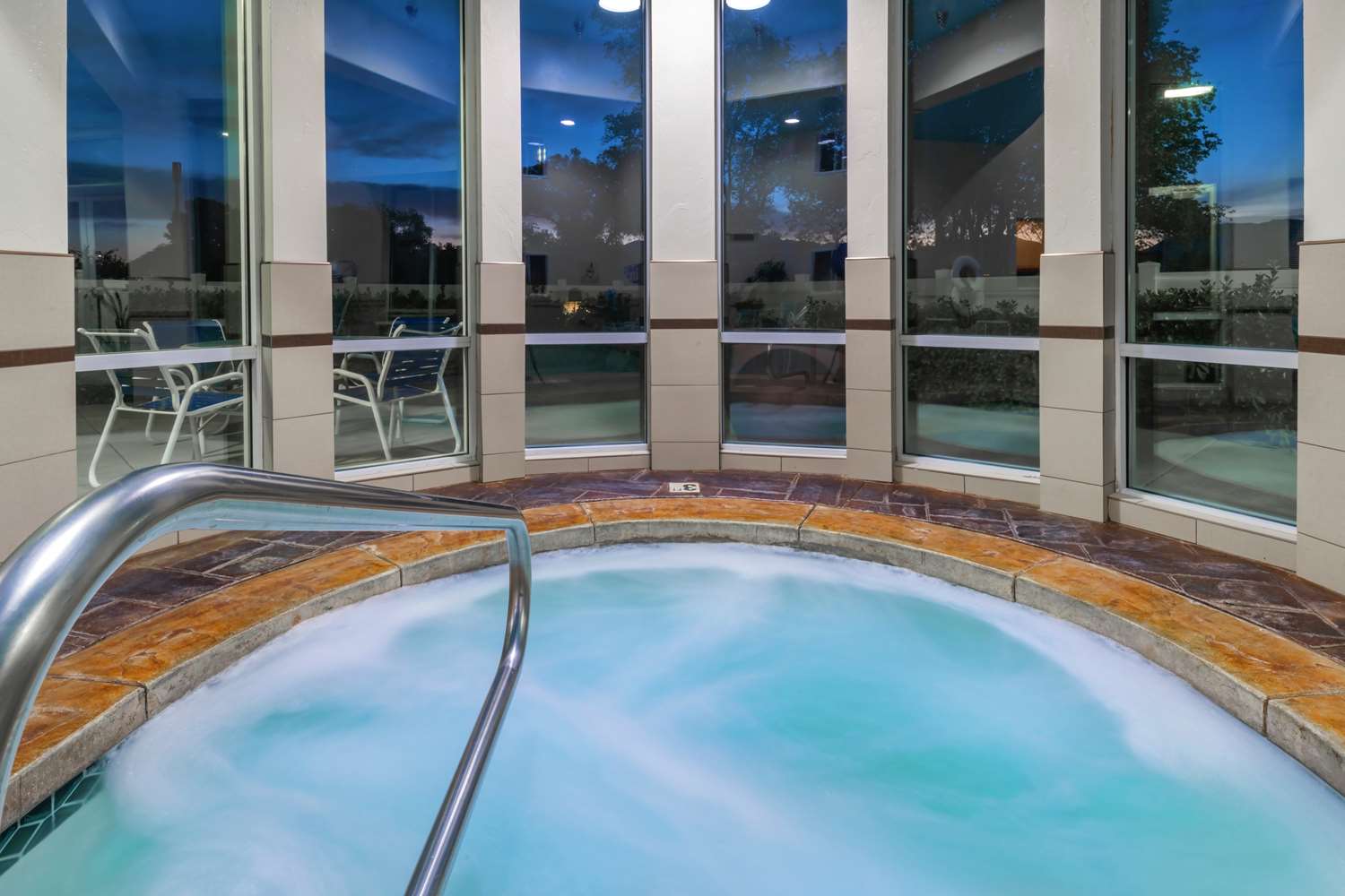 swimming pool spa