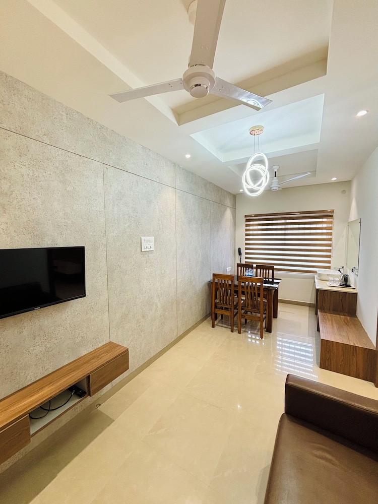 Hotel Citywalk Residency 36/50