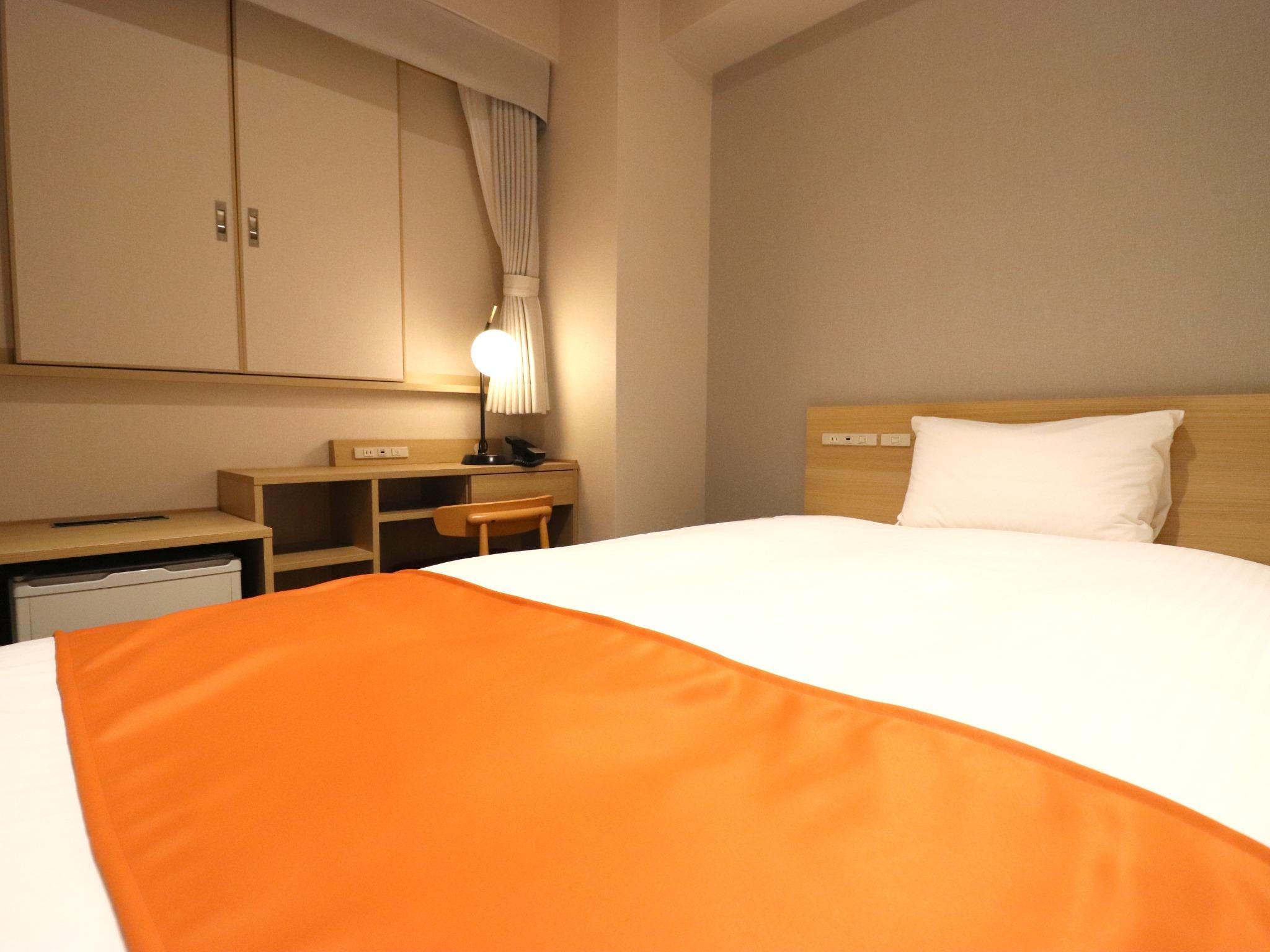 Semi Room, Type A, Semi Double Bed