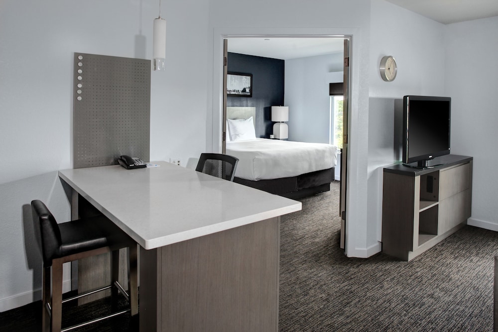 HYATT house Sterling/Dulles Airport-North 37/53