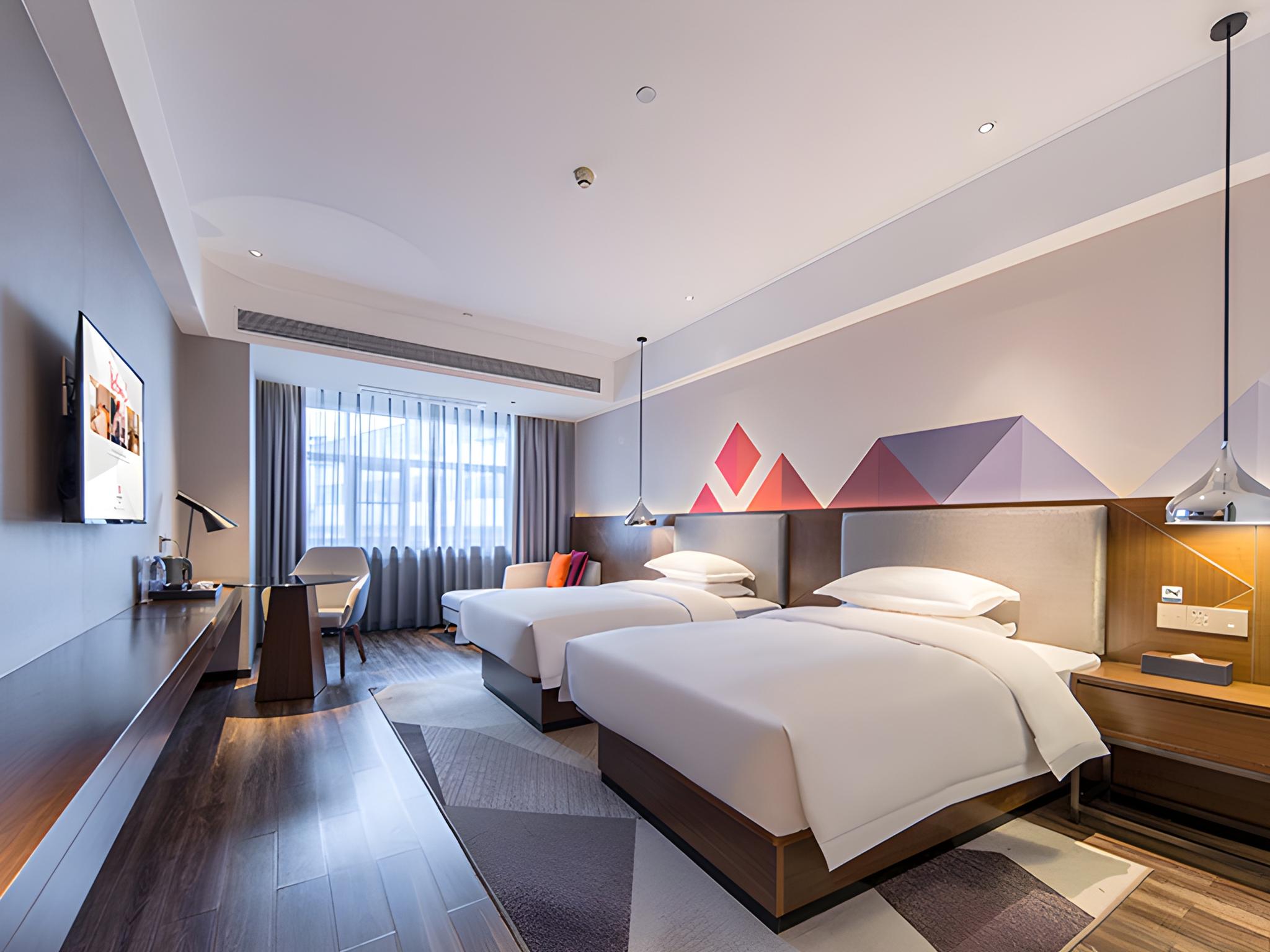 Standard, Twin Beds