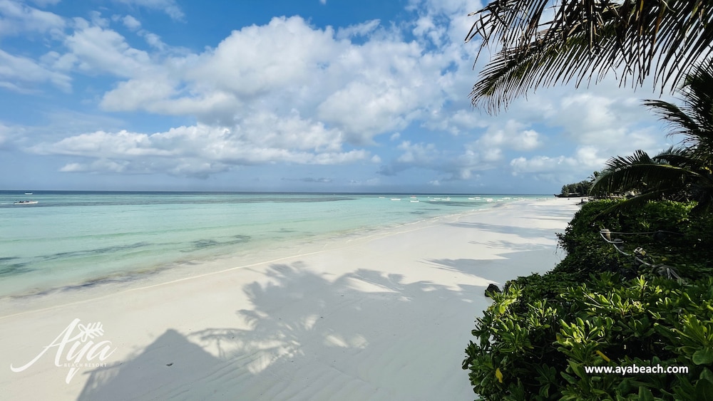 Aya Beach Bungalows 32/50