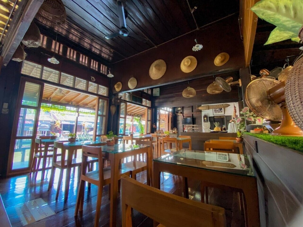 Thanicha Resort Amphawa 58/72