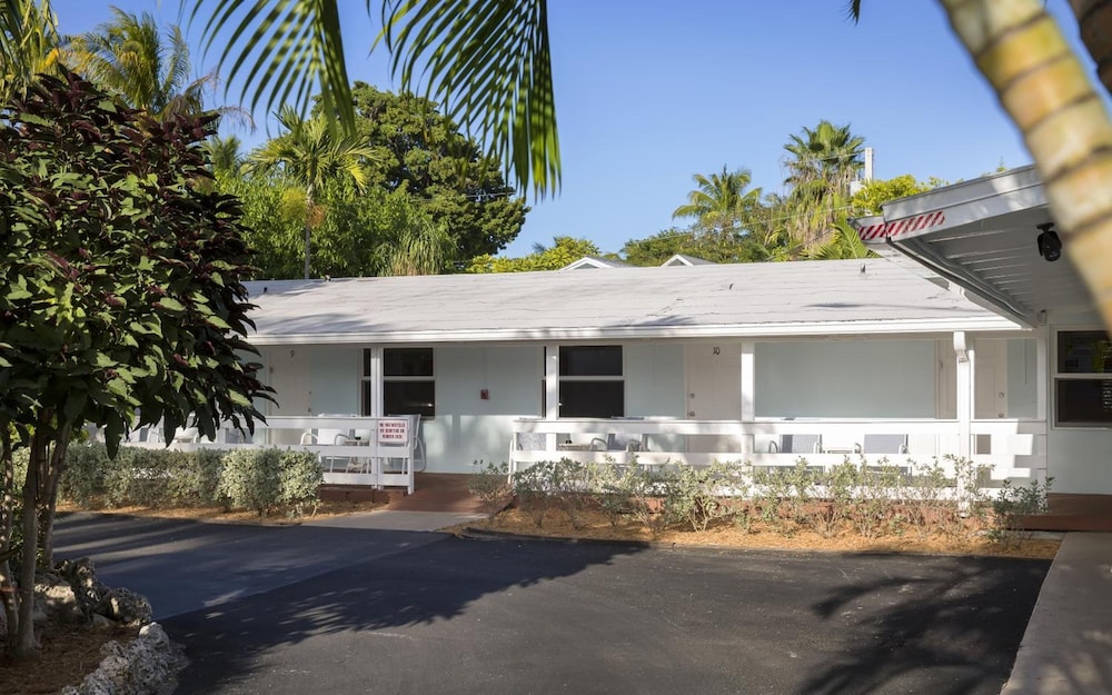 Southwinds Motel 45/45