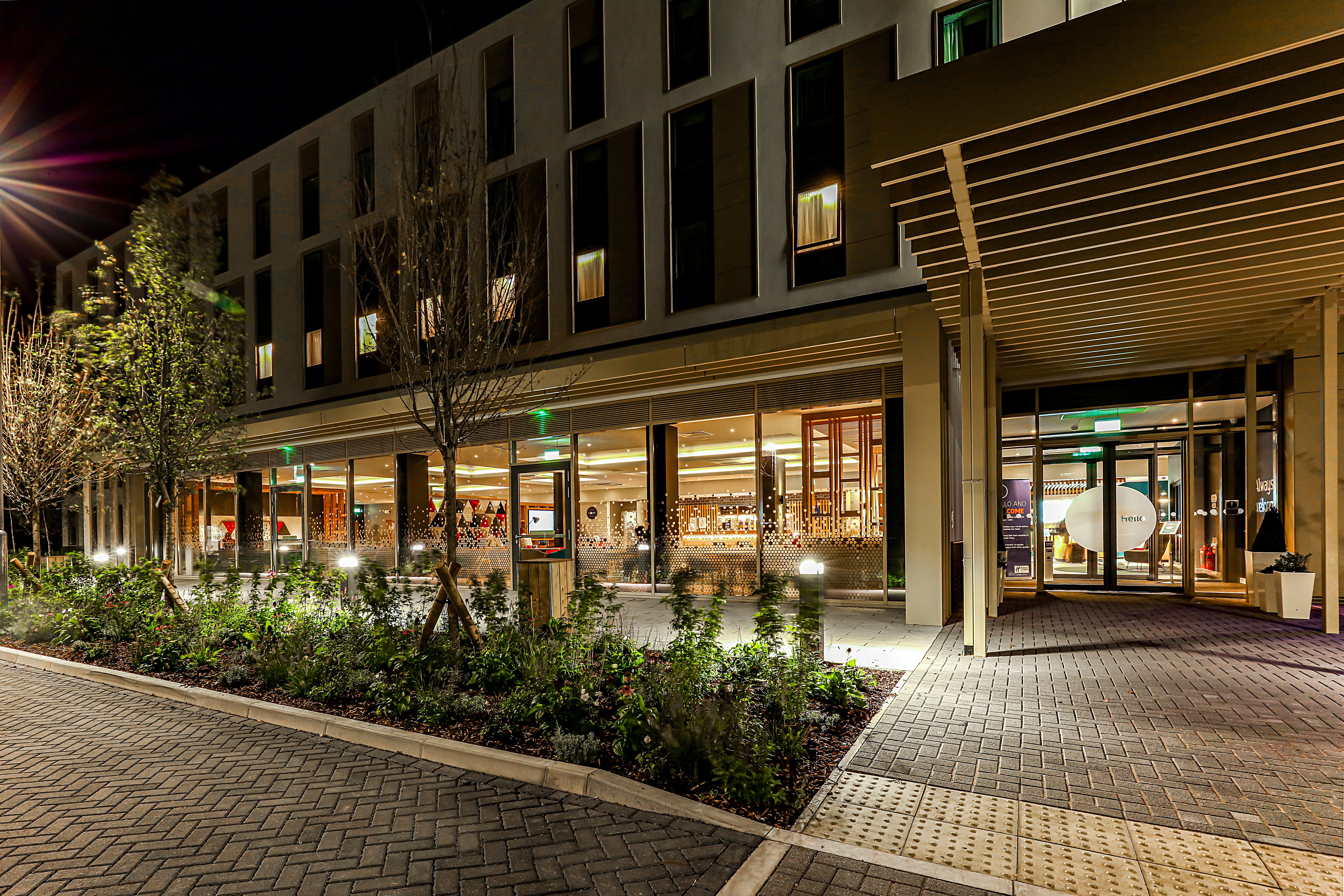Holiday Inn Express Bicester 48/49
