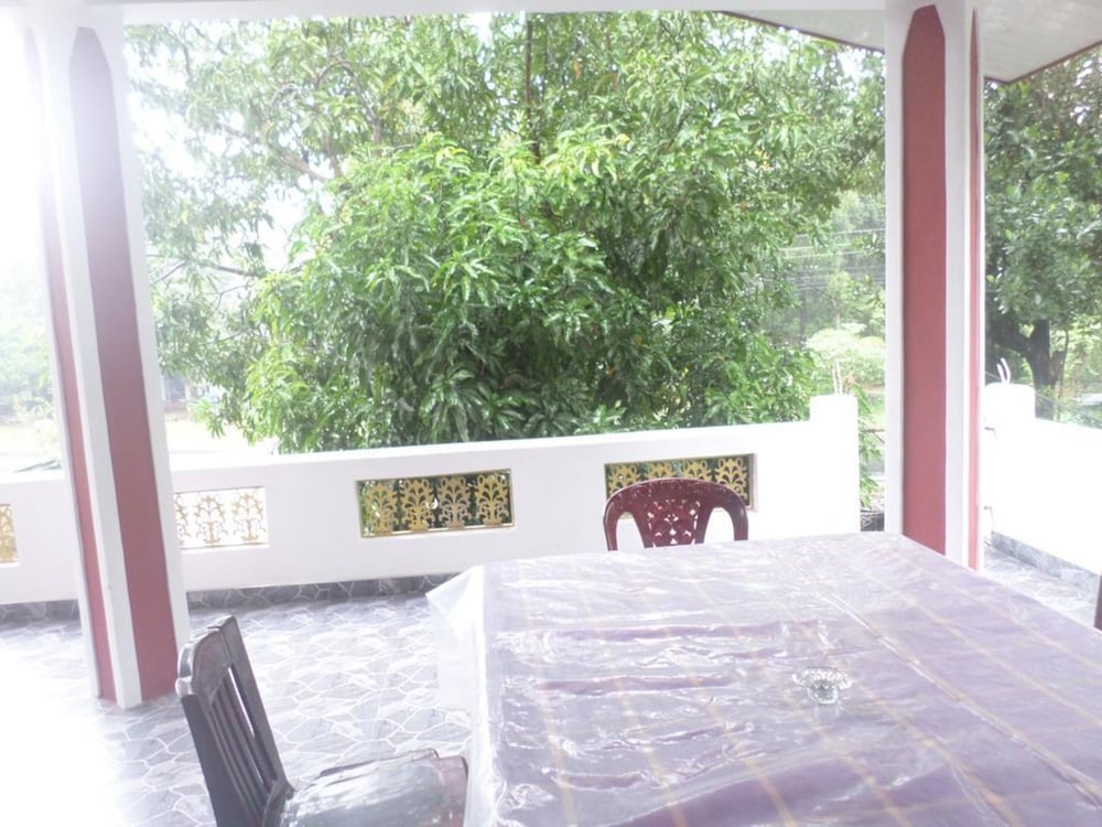Pradeepa Guest House 7/19