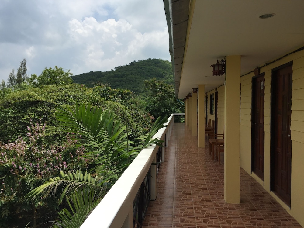 Baan Ing Khao Resort 37/50
