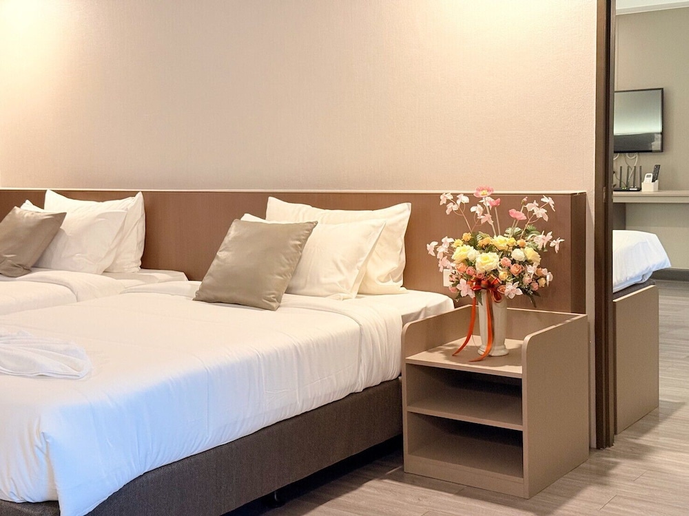 Miloft Suvarnabhumi Airport Hotel 33/50