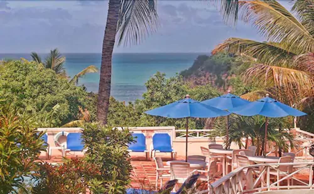 DICKENSON BAY COTTAGES 27/50