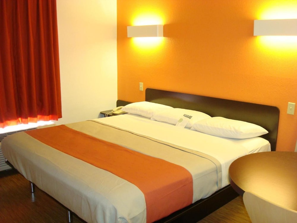 Motel6 Arkadelphia, AR 23/41