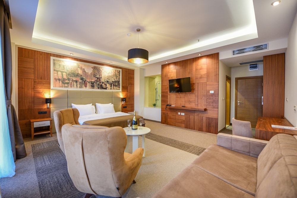 Lazaro Hotel Podgorica 26/45
