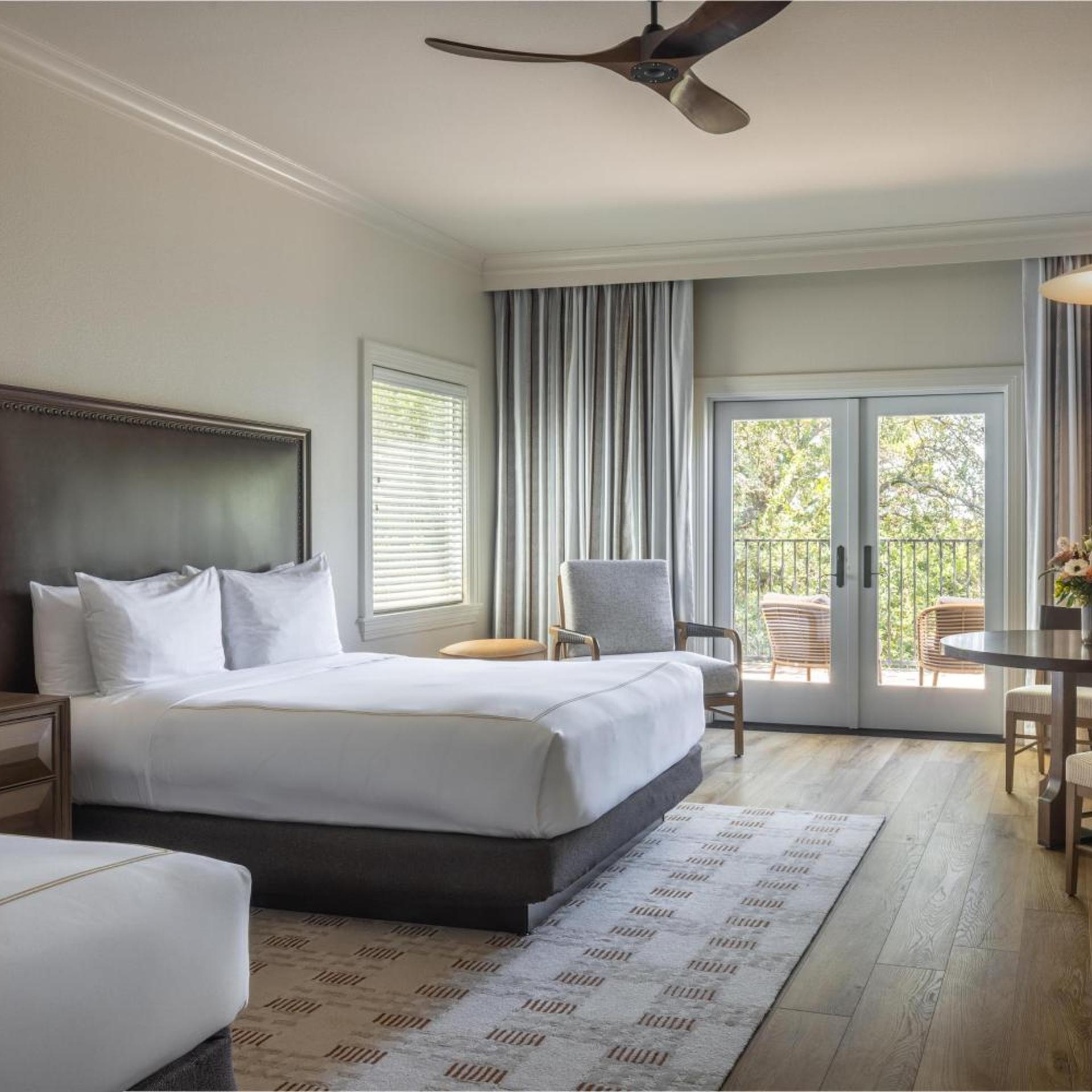 Family, 2 Queen Beds, Accessible