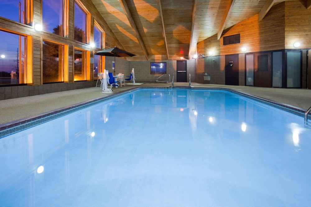 AmericInn by Wyndham Spencer 24/36