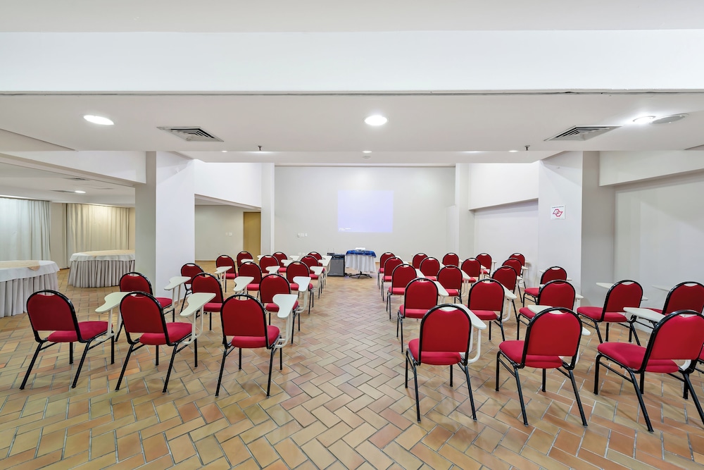 Blue Tree Garden Bauru (ex Quality Suites Garden) 53/59