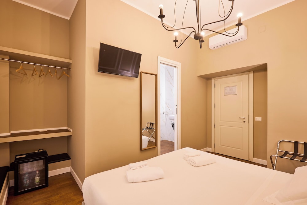 Dem Hotel 37/69