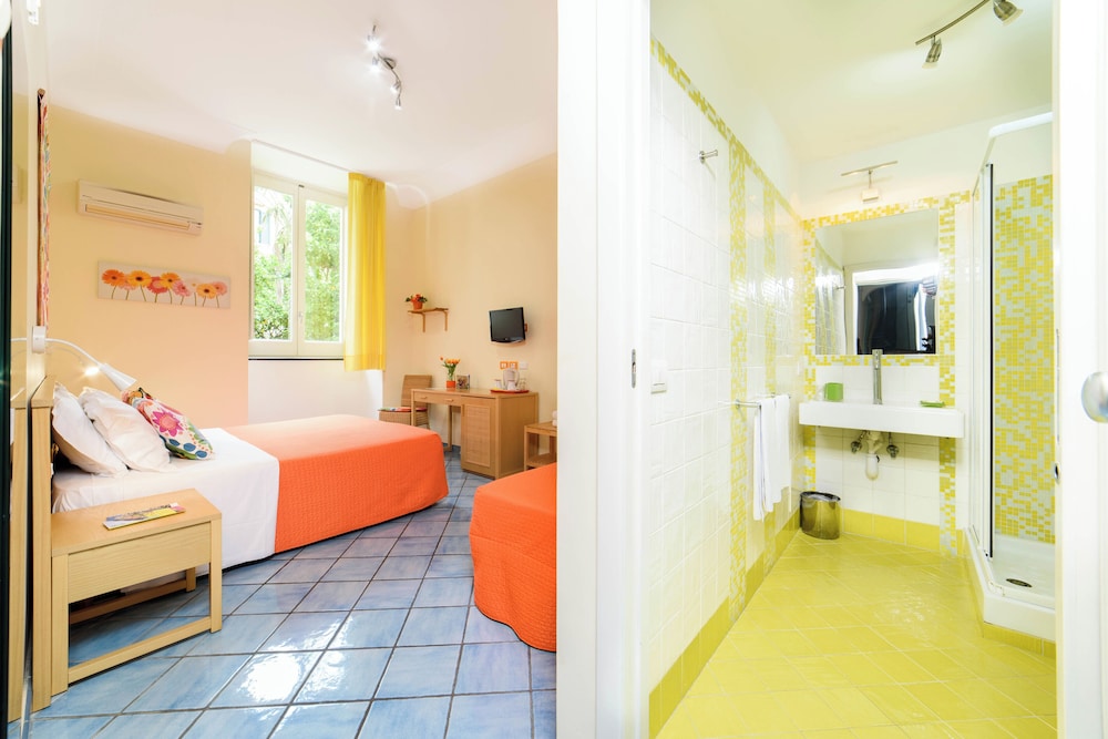 Sharon House 58/58