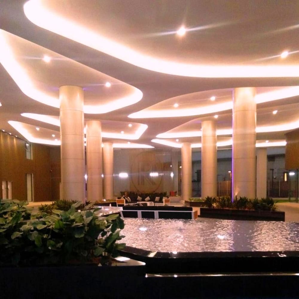Platinum Suites AT Swiss Garden 10/45
