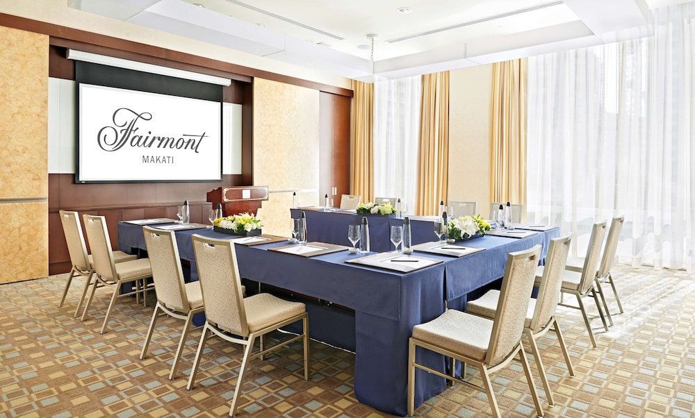 Fairmont Makati 40/50