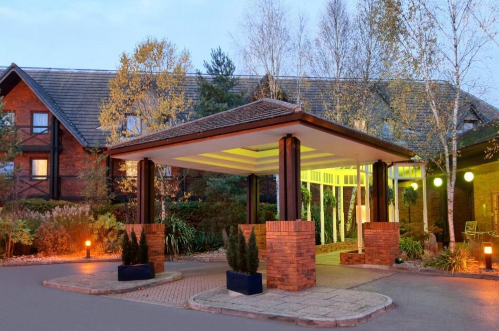 DOUBLETREE BY HILTON SOUTHAMPTON 2/93