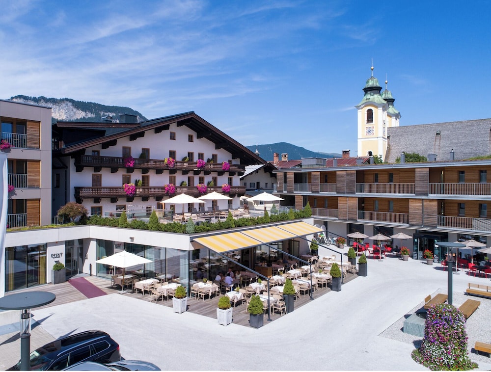 HOTEL POST 30/36