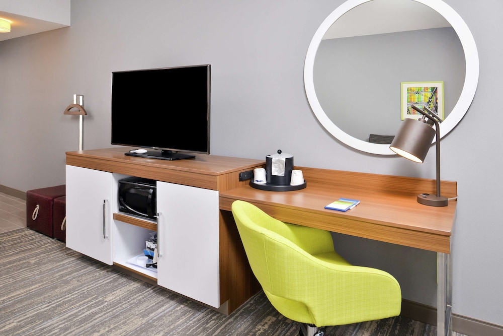 Hampton Inn & Suites St. Paul Oakdale/Woodbury 39/43