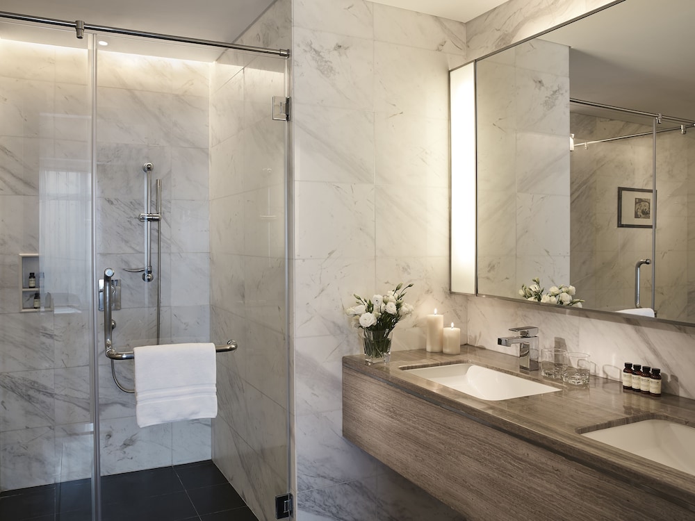 Pullman Hanoi Hotel 21/69