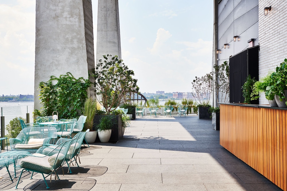 The Standard High Line 9/68