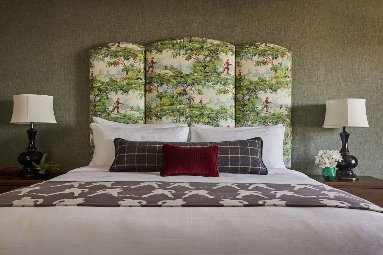 Hospitality, Suite, King Bed
