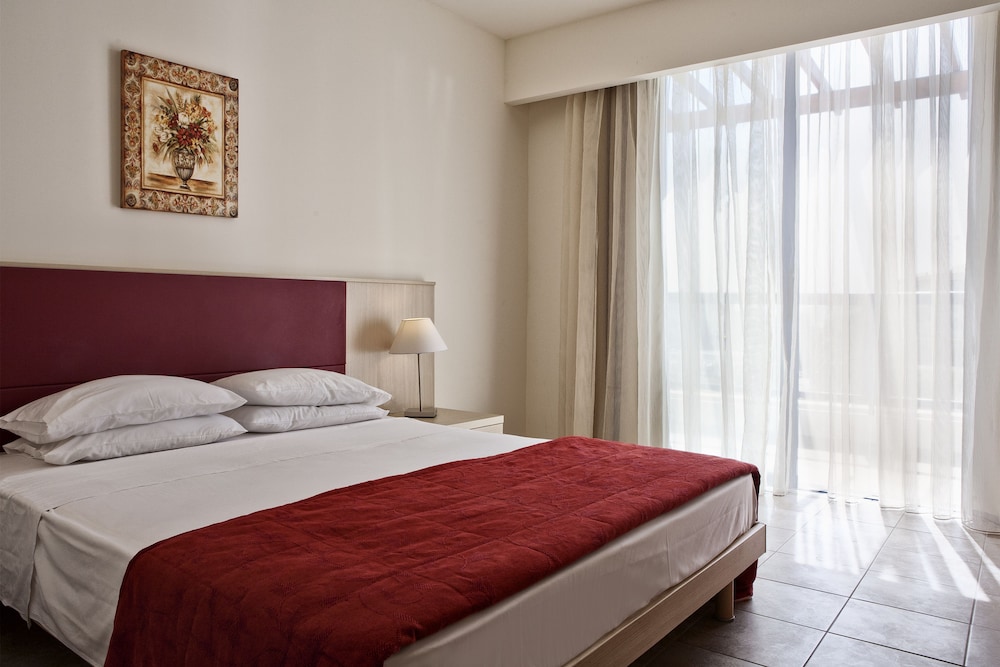 Sunrise Beach Resort 6/36