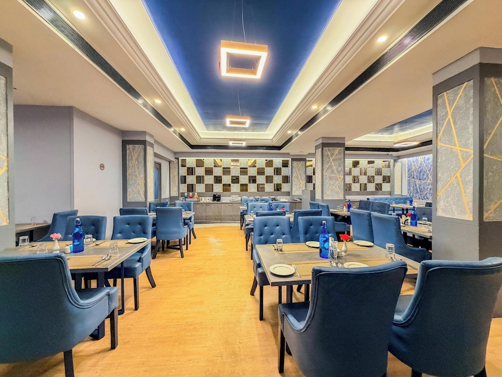 Zip By Spree Hotels Surabi International 45/58