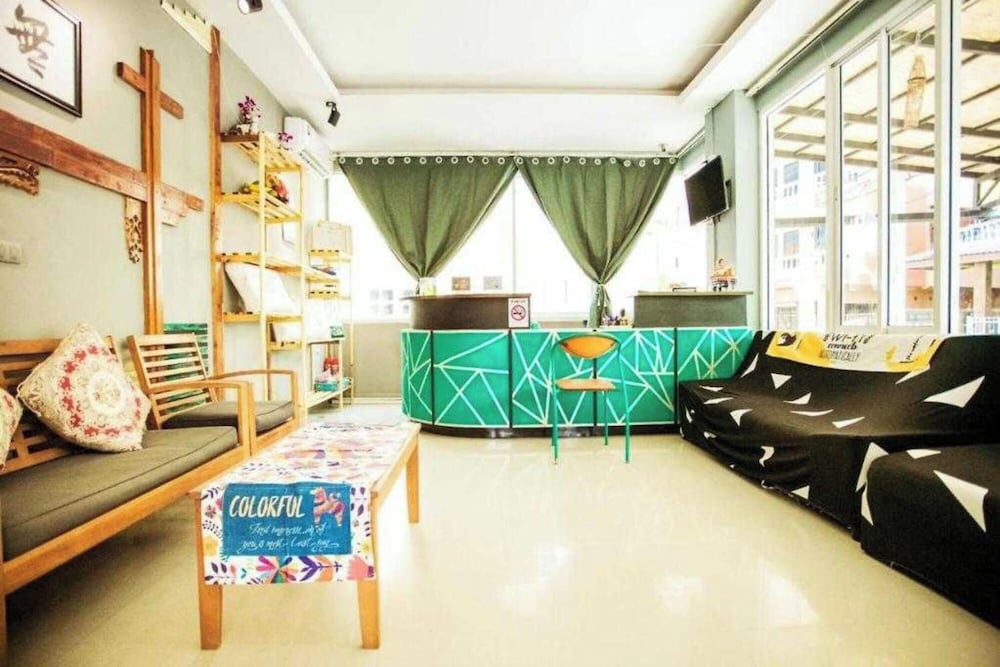 RoomQuest Patong Phuket 46/50