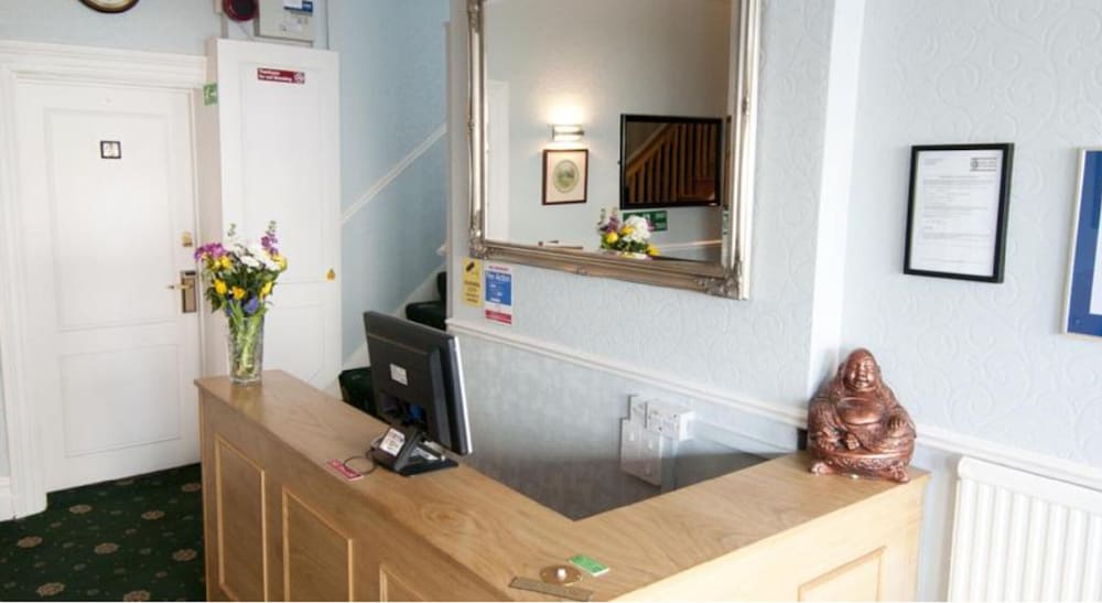 Brooklands Hotel Bed And Breakfast Bournemouth 3/32