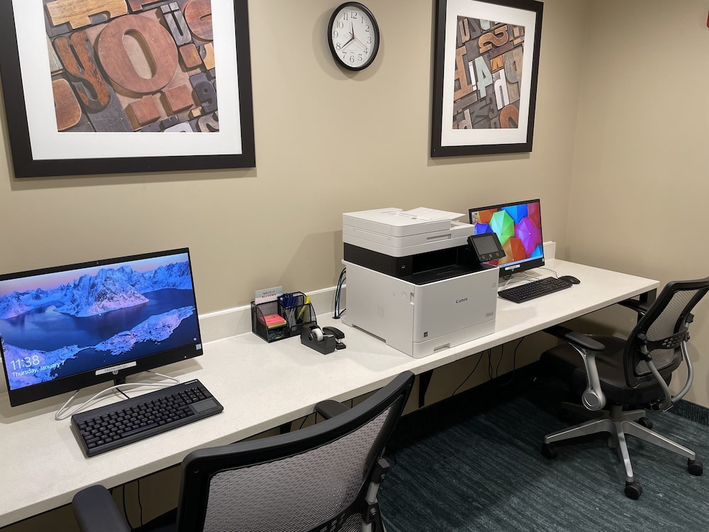 Candlewood Suites Chester - Philadelphia 56/69