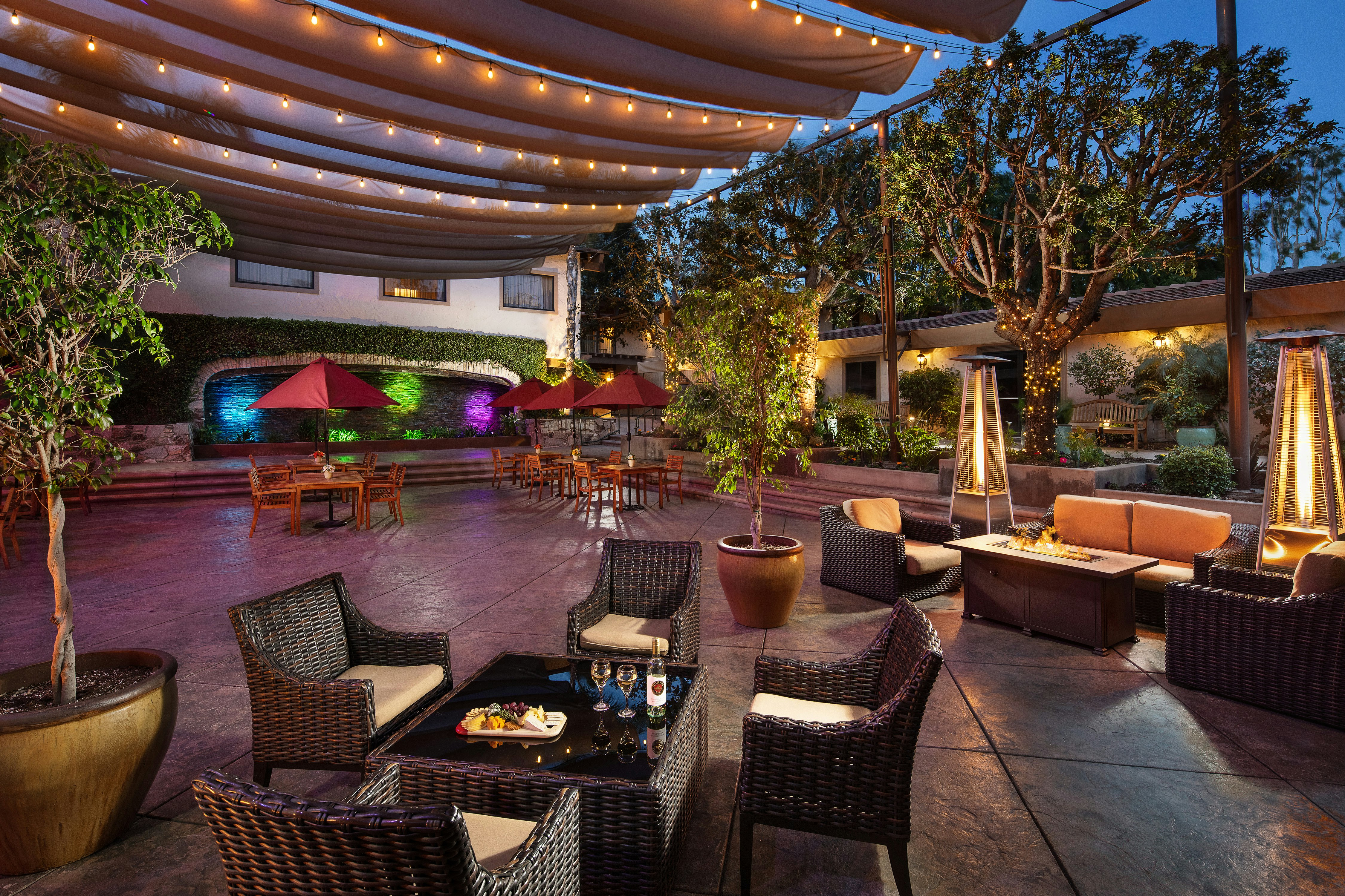 Doubletree By Hilton Claremont 28/58