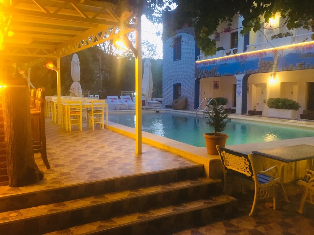 Hakan Hotel 13/50