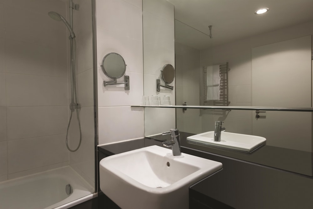 Adina Apartment Hotel Berlin Mitte 68/71