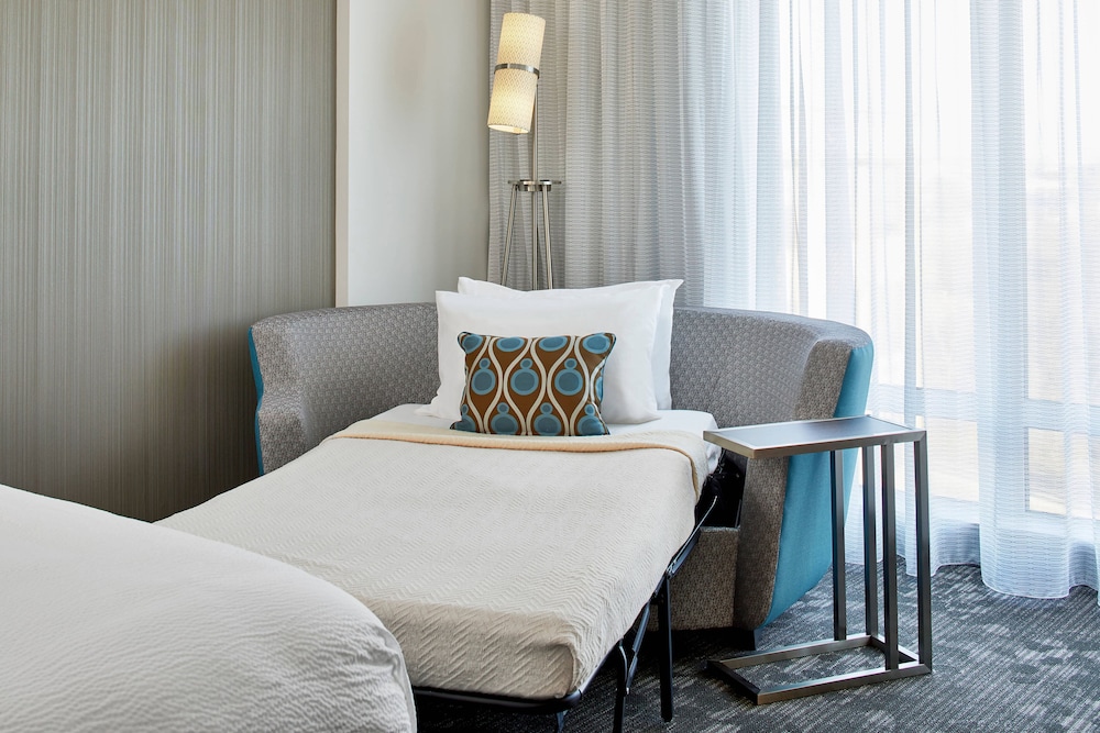 Courtyard by Marriott Baltimore Downtown/McHenry Row 17/55