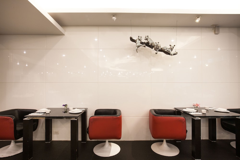 Chiayi King Hotel 60/65