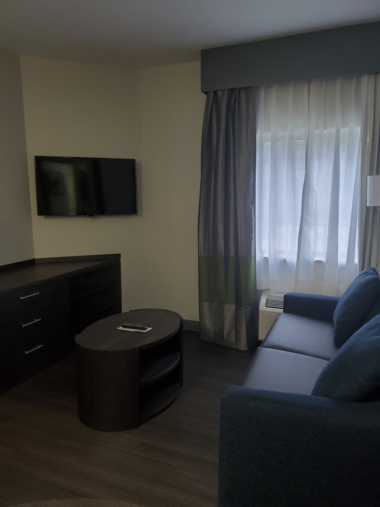Candlewood Suites Knoxville Airport-Alcoa 47/73