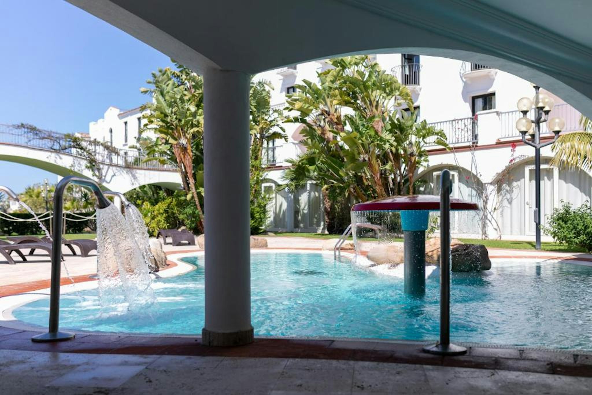 Phi Hotel Sighientu 9/18