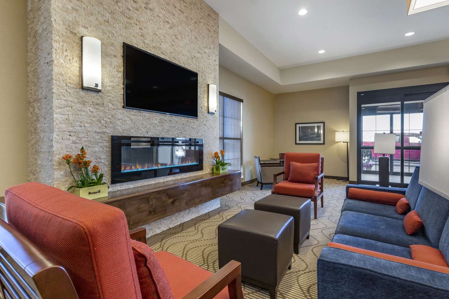 Comfort Suites Albuquerque Airport 22/34