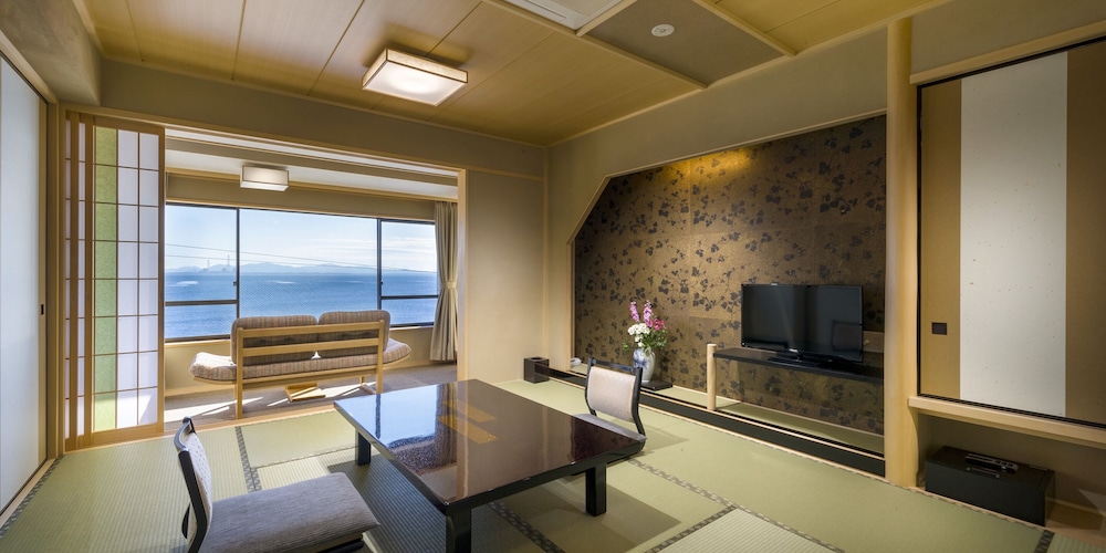 Shinojima Royal Hotel Kasuiso 31/50