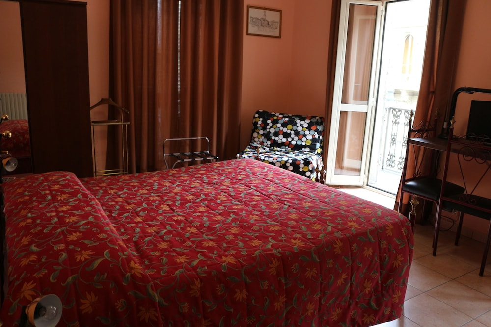 Hotel Italia 17/51
