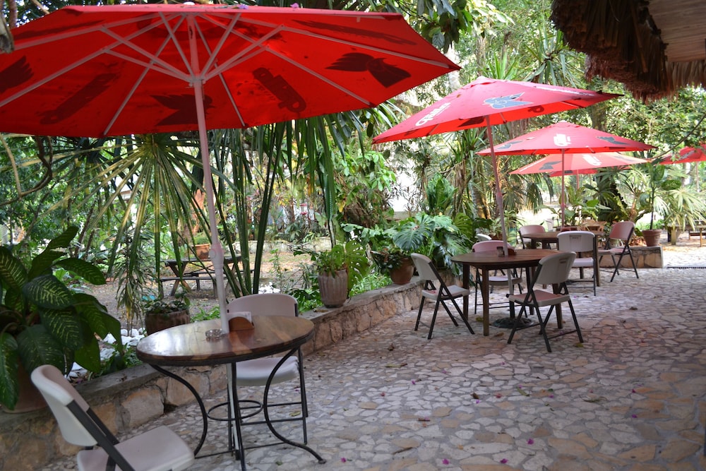 Hotel Jaguar Inn Tikal 56/70