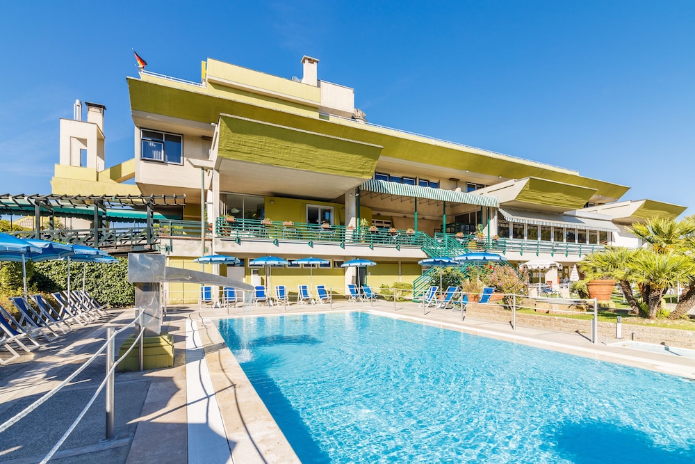 Hotel Country Club 2/37