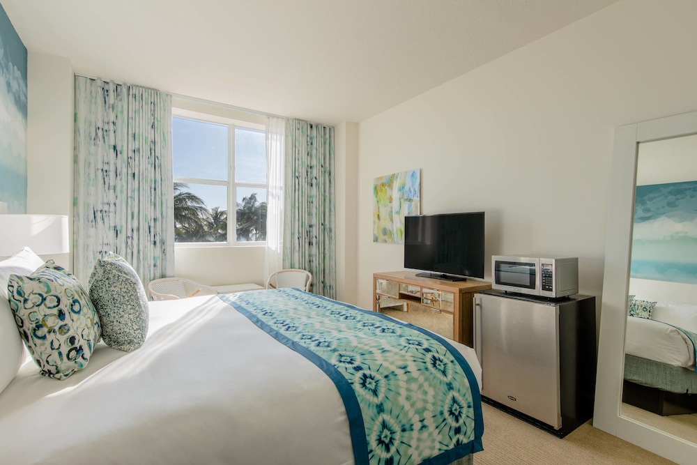 MARRIOTT VACATION CLUB PULSE, SOUTH BEACH 25/62